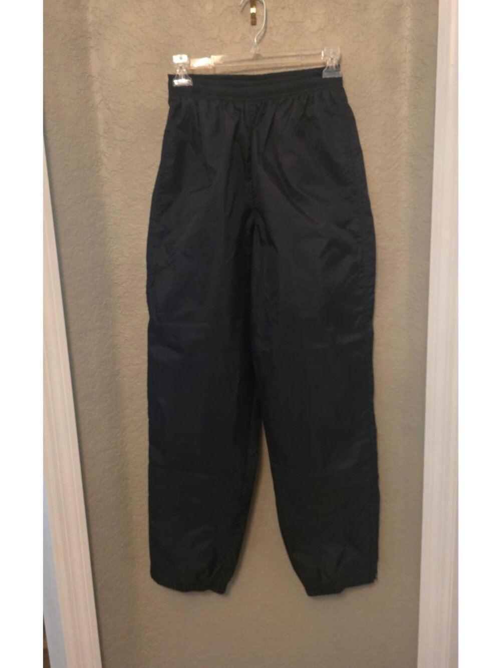 NIKE Ladies Black Windbreaker Style Track Pants S Drawstring Waist Zip Ankles